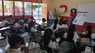 Pese a la cantidad de maestros bilingües, se necesita doble de personal para cubrir totalmente las escuelas de la región