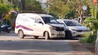 Camioneta de trabajo golpeada por vehículo rentado