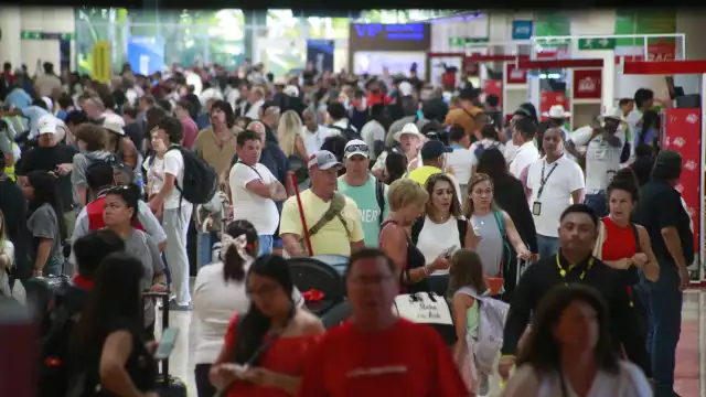 La histórica falla técnica en los servicios informáticos a nivel mundial, también provocó 143 demoras