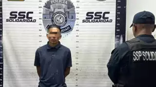 Detienen a jarocho por    presuntos narcóticos en la colonia In House de Playa del Carmen