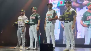 Cuatro uniformes fueron presentados por los Leones de Yucatán.