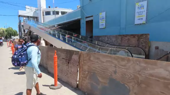 La rampa peatonal eléctrica que se instaló en el Lucas de Gálvez es un tema pendiente con el INAH La rampa peatonal eléctrica que se instaló en el Lucas de Gálvez es un tema pendiente con el INAH