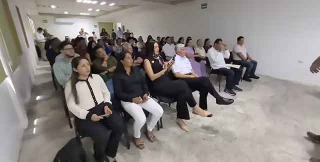 Crisis por impago de PEMEX obliga a diversificar economía en la Isla