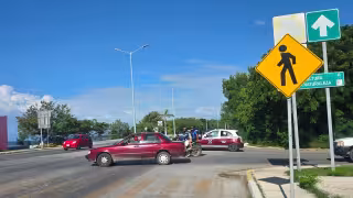 Choferes rechazan instalación de topes en La Costera de Campeche; advierten más accidentes