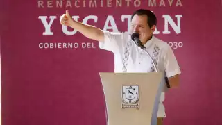 Inaugura el Gobernador Joaquín Díaz Mena el torneo de Fut 7 Yóok’ol Kaab