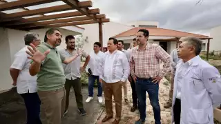 Joaquín Díaz Mena recorrió el edificio para constatar los trabajos de rescate que requiere