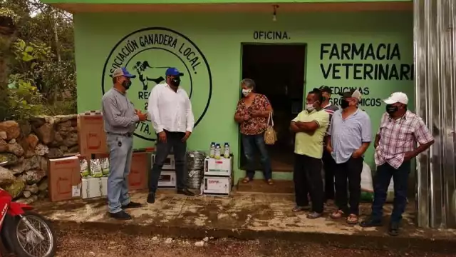 Los quejosos denunciaron un presunto contubernio entre el ex secretario de Desarrollo Rural y el panista.