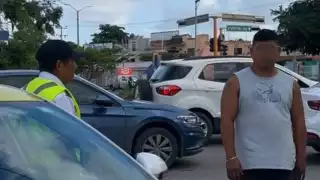 Dentro del vehículo se encontraron aparentemente latas de bebidas alcohólicas