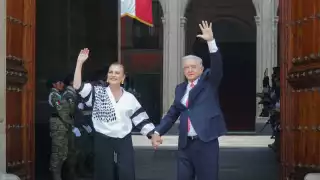 Beatriz Gutiérrez Muller y Andrés Manuel López Obrador en Palacio Nacional