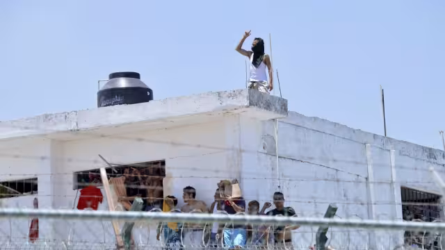 La familiar de un reo dijo que supuestamente hay más de 50 internos enfermos en el Cereso