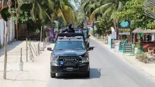 El operativo en Bacalar se realiza por tierra y aire