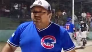 El agresor no podrá jugar en ninguna liga durante un año.