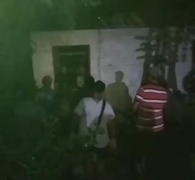 Un zafarrancho por el corte de energía eléctrica sacudió anoche el asentamiento Lindavista.