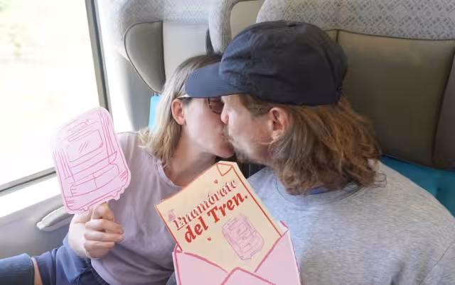 Turistas nacionales e internacionales planean sus viajes en Tren Maya