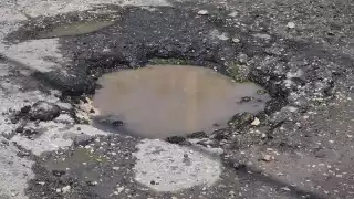 Indignación en Champotón por hoyanco ignorado por las autoridades