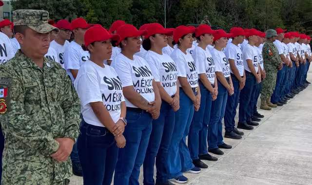 Nueve mujeres voluntarias se suman al adiestramiento militar en Quintana Roo