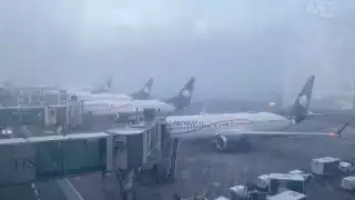 La autoridad aeroportuaria recomendó a los viajeros mantener contacto con sus aerolíneas para verificar el estatus de sus vuelos