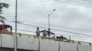 El hecho se registró en un puente elevado de Celaya