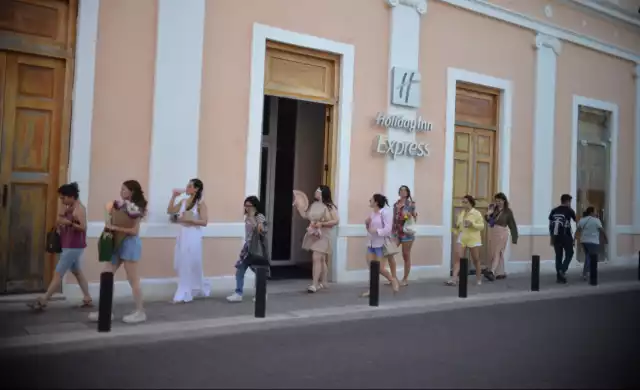 Empresarios acusan pérdidas ante competencia en plataformas; gobierno trabaja en la regulación