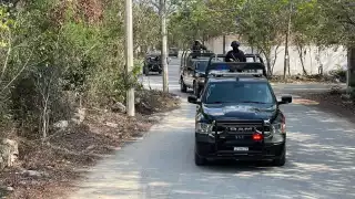 Los seis cubanos permanecían en el interior de una casa