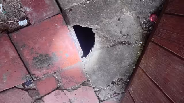 Descubren antiguo pozo artesanal bajo tienda de abarrotes en Suma de Hidalgo