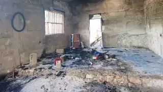 Queman casa de "abuelito" en Campeche; vecinos de Polvorín exigen a la policía respuesta