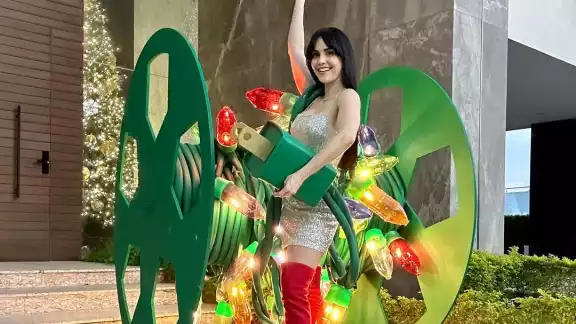 Carolina Rincón sorprendiendo en Navidad