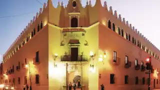 La titulación para egresados de las escuelas normales será más sencillo y gratis.