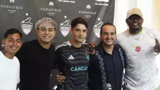 Influencers de México y Colombia jugarán en el estadio olímpico Andrés Quintana Roo.