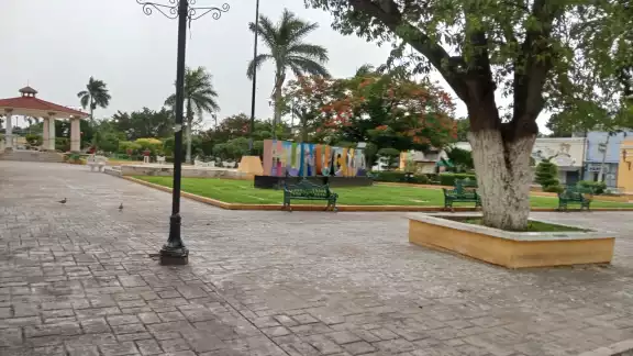 Personal del Semefo realizó las diligencias en el parque de Hunucmá Personal del Semefo realizó las diligencias en el parque de Hunucmá