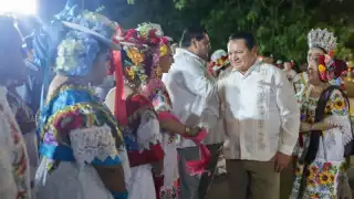 Joaquín Díaz Mena celebra la identidad maya con una gira por municipios de Yucatán