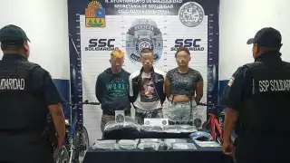 Detienen a tres con narcóticos y réplicas de armas en "Las Perlas", Playa del Carmen