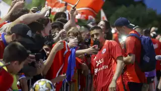 Entre encuentro se ha repetido tres veces durante el Siglo XXI de esta competencia, con dos victorias para la Selección de Chile y una para la Bicolor