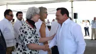 El gobernador Joaquín Díaz Mena presenta a embajadores de varios países proyectos clave para Yucatán