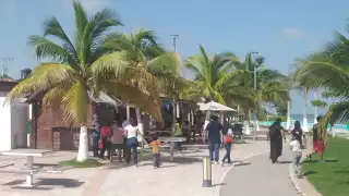Tiempo soleado en Sabancuy impulsa ventas y turismo 
