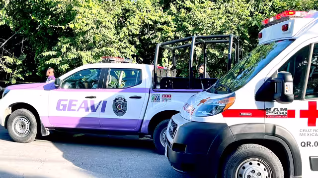 El menor de 12 años luego de dar aviso, llegaron autoridades y socorristas que los trasladaron al IMSS