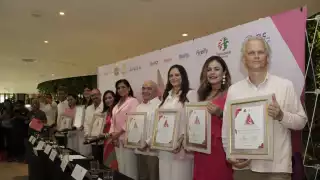 En Mérida, entregan distintivos a empresas para la detección oportuna del cáncer 