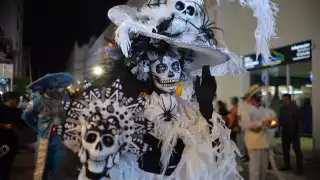 En los carros alegóricos amenizó el Mariachi “Estrellas Juvenil” y Catrine