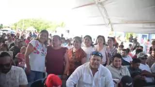 Yucatecos esperan a que Claudia Sheinbaum arribe a Progreso