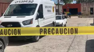 Sexagenario entra acompañado a un establecimiento y una hora después, la mujer pide ayuda