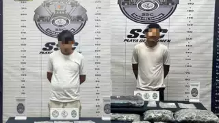 Detienen a dos presuntos narcomenudistas durante operativos de vigilancia en Playa del Carmen
