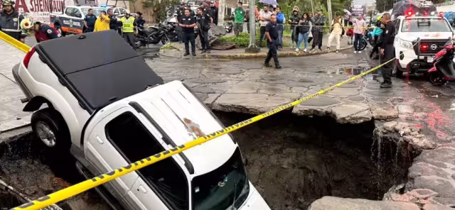 Así terminó la camioneta en Ecatepec