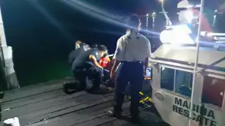 Marina traslada a mujer embarazada de Isla Mujeres a Cancún