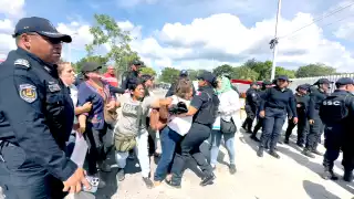 Activistas y ciudadanos recriminaron el excesivo uso de fuerza policial contra madres buscadoras