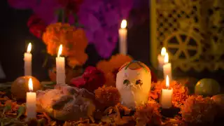 El Día de Muertos es un puente espiritual que une a los vivos y sus seres queridos fallecidos
