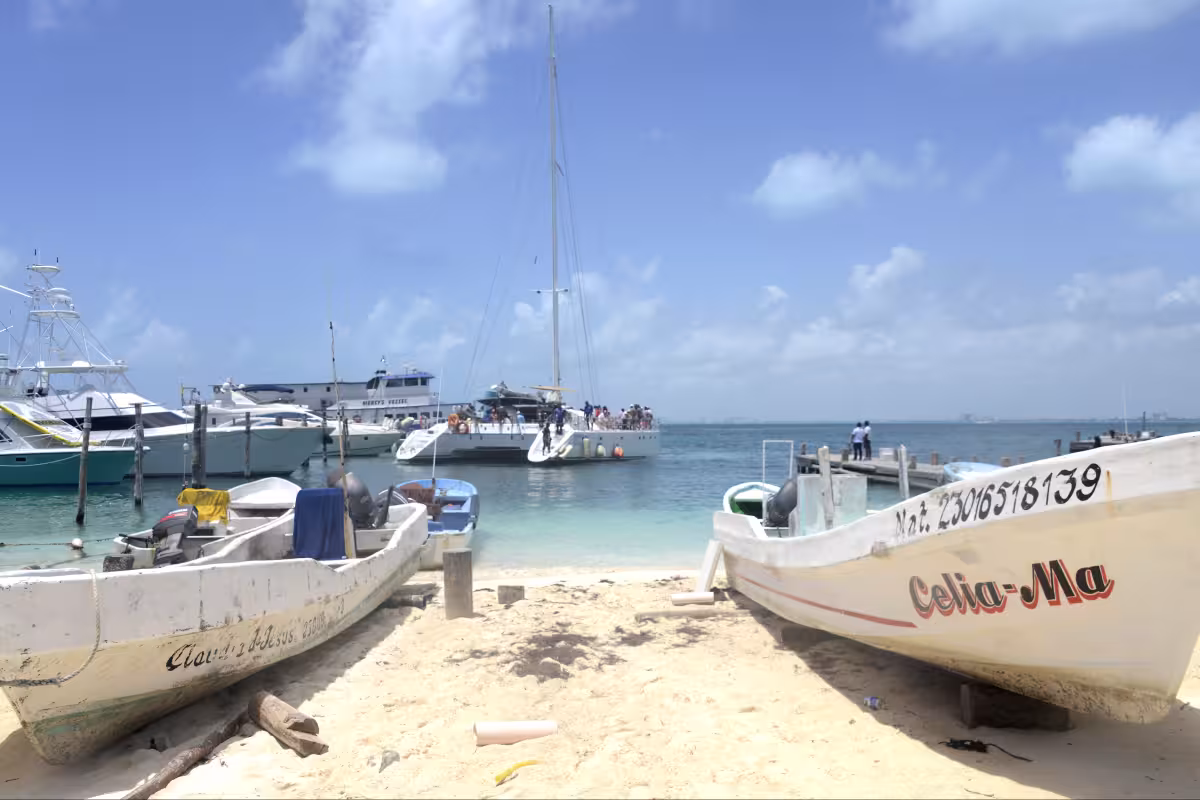 Sector pesquero de Isla Mujeres enfrenta crisis; buscan otras fuentes ...