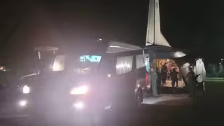 El cuerpo arribó en una aeronave militar para su entrega a familiares.