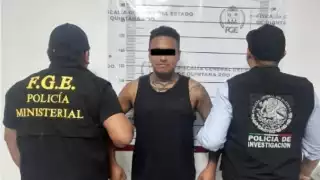 El sujeto identificado como Omar "N" fue capturado en Cancún.