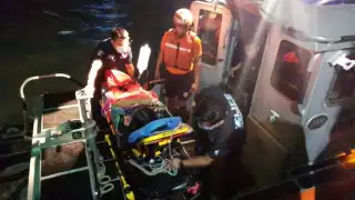 Mujer embarazada es trasladada de emergencia por la Marina a Puerto Juárez