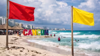 El fuerte oleaje es el factor principal para determinar el riesgo de una playa